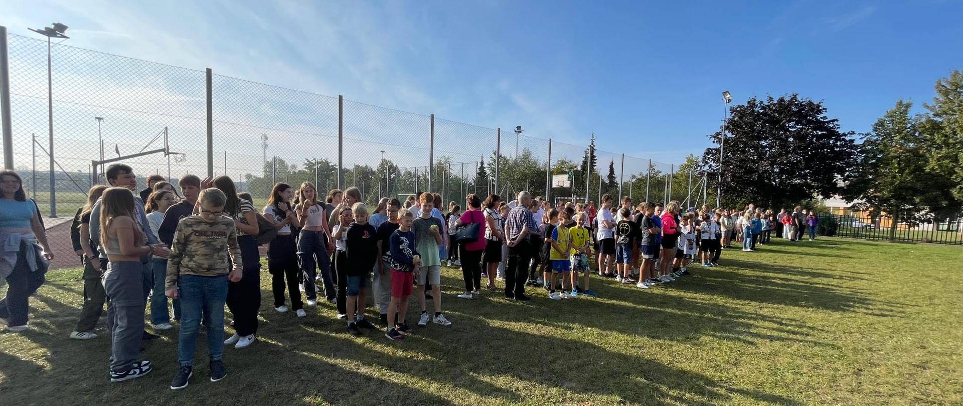 Próbne ewakuacje w placówkach oświatowych na terenie Powiatu Inowrocławskiego.