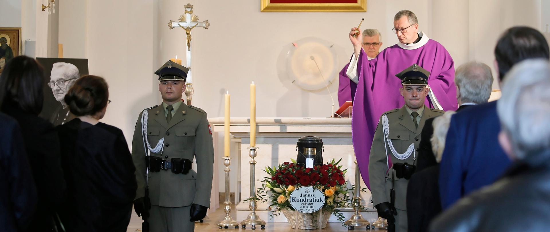 Ostatnie pożegnanie Janusza Kondratiuka, fot. PAP Leszek Szymański