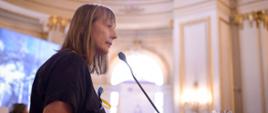 Aleksandra Piątkowska, Embajadora de la República de Polonia en Argentina, apareció en los foros de apoyo a Ucrania.