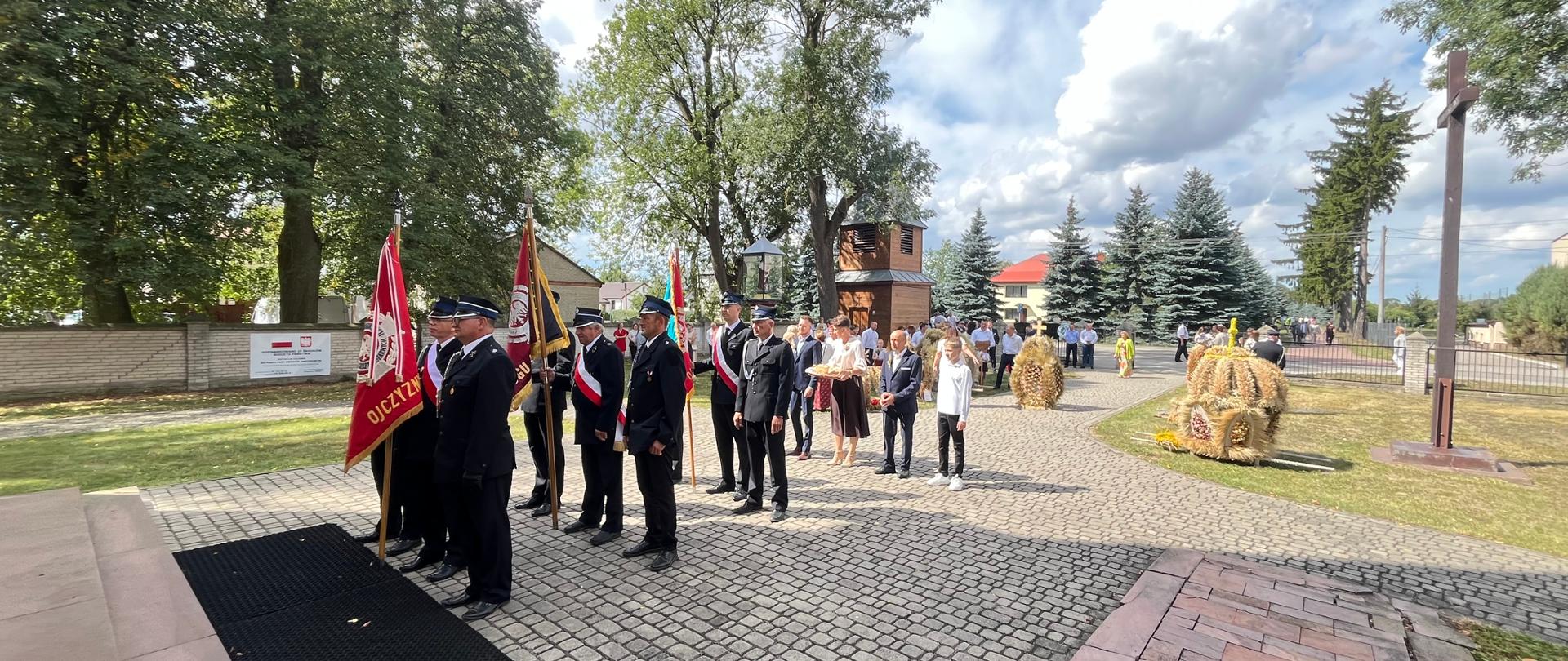 Uczestnicy obchodów Święta Plonów w Kolanie.