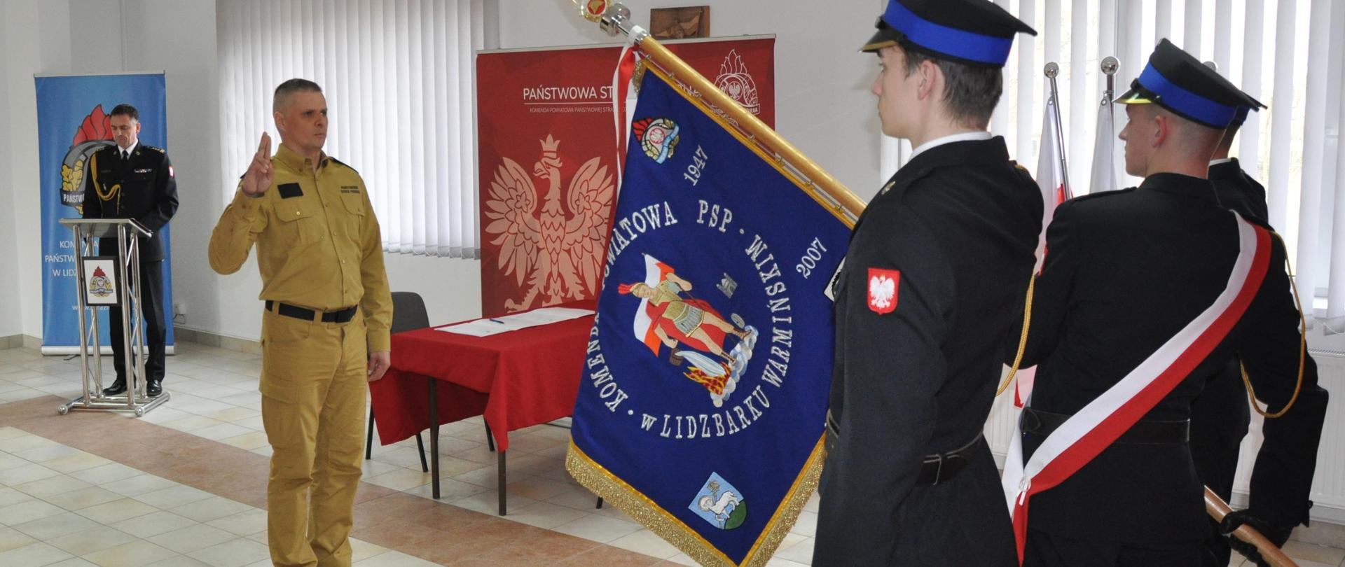 Uroczysta zbiórka z okazji ślubowania 