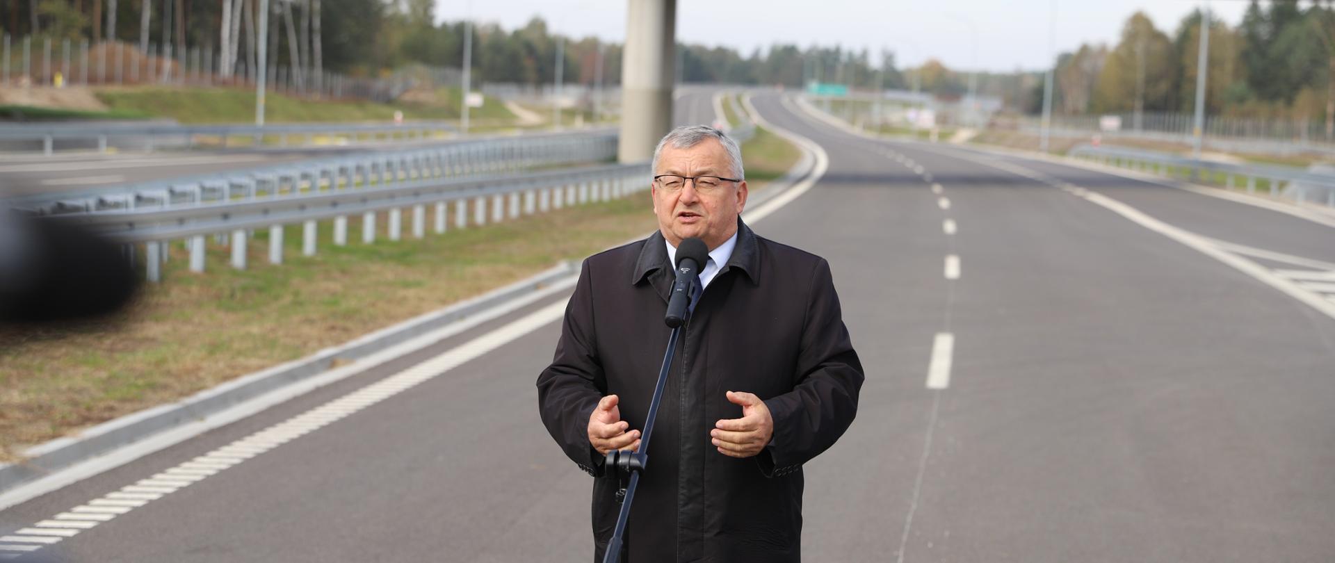 Minister infrastruktury Andrzej Adamczyk