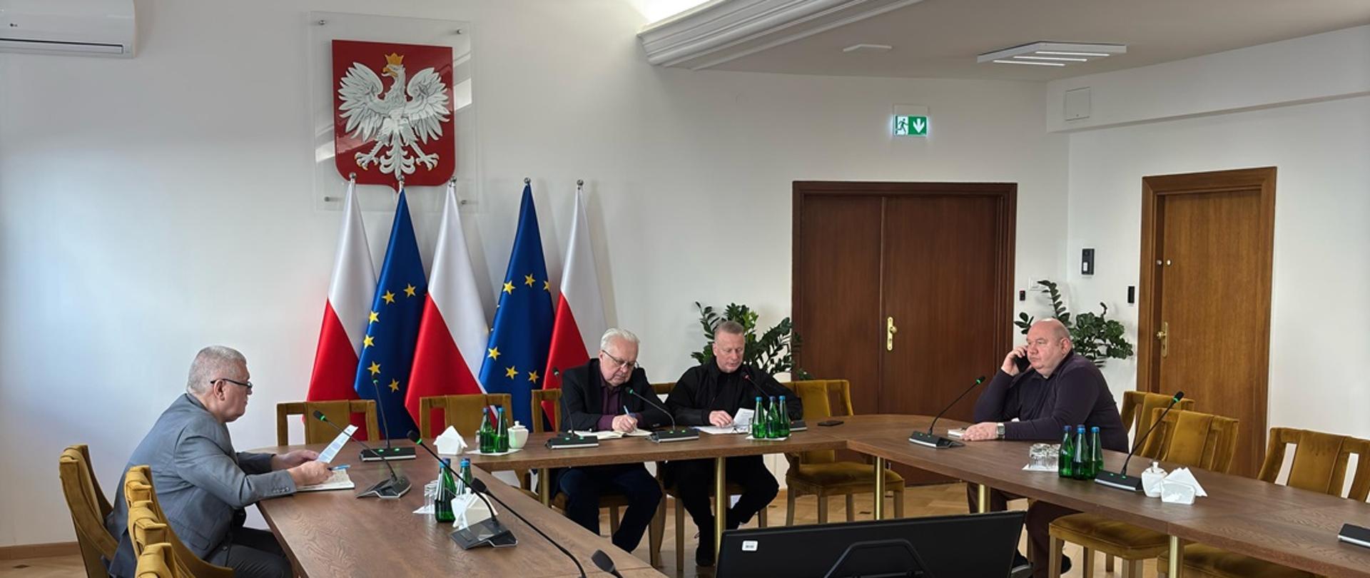 posiedzenie sztabu kryzysowego