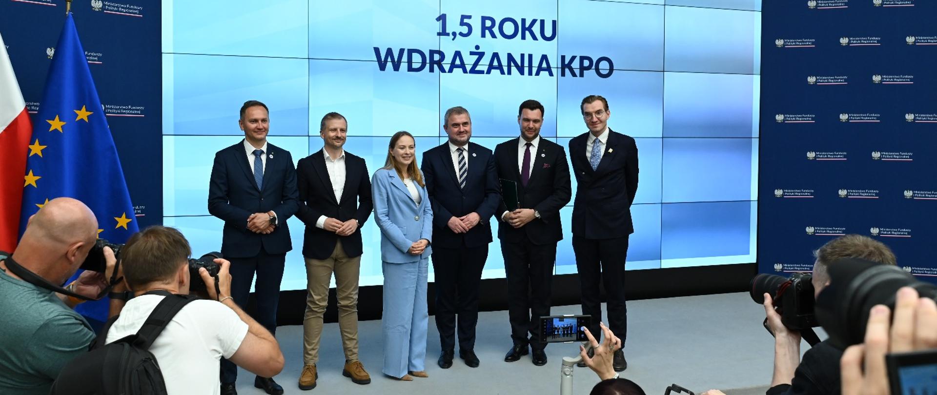 Adam Nowak, Katarzyna Pełczyńska-Nałęcz, Jan Szyszko, Stanisław Bukowiec, Rafał Rosiński podczas konferencji