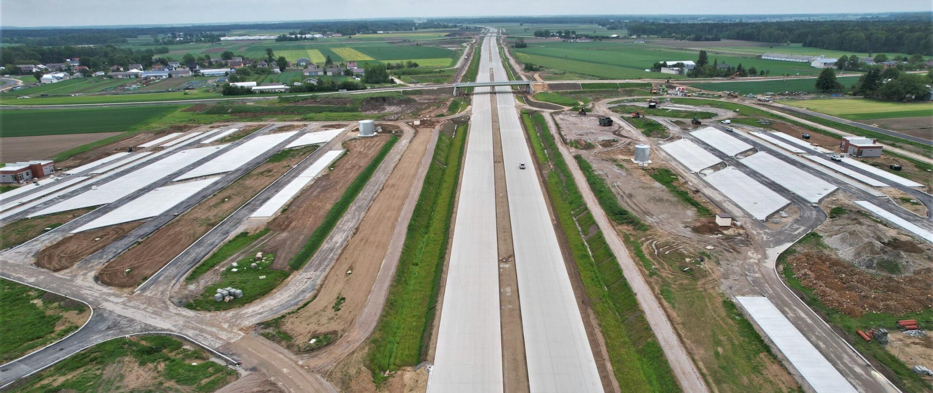 Budowa autostrady A2 pomiędzy Siedlcami i Białą Podlaską, okolice MOP Ługi Wielkie