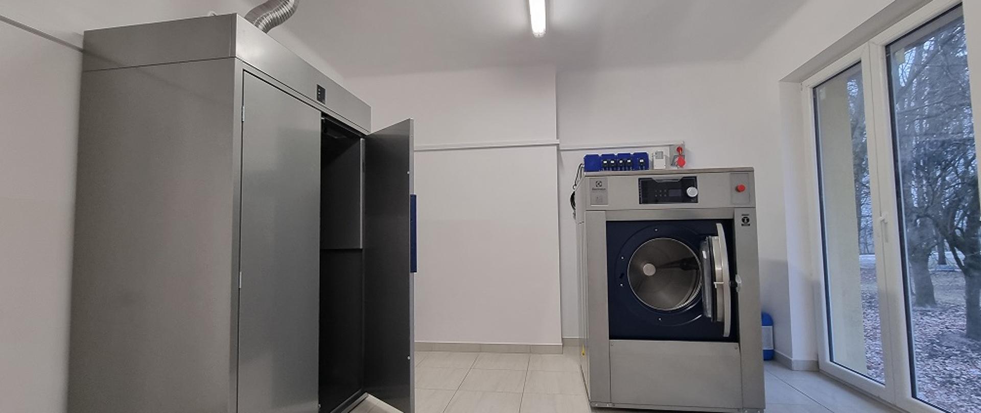 Zdjęcie przedstawia pomieszczenie pralni w KP PSP Wyszków