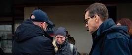 Premier z przewodniczącym Rady Europejskiej rozmawiają z uchodźcami z Ukrainy.