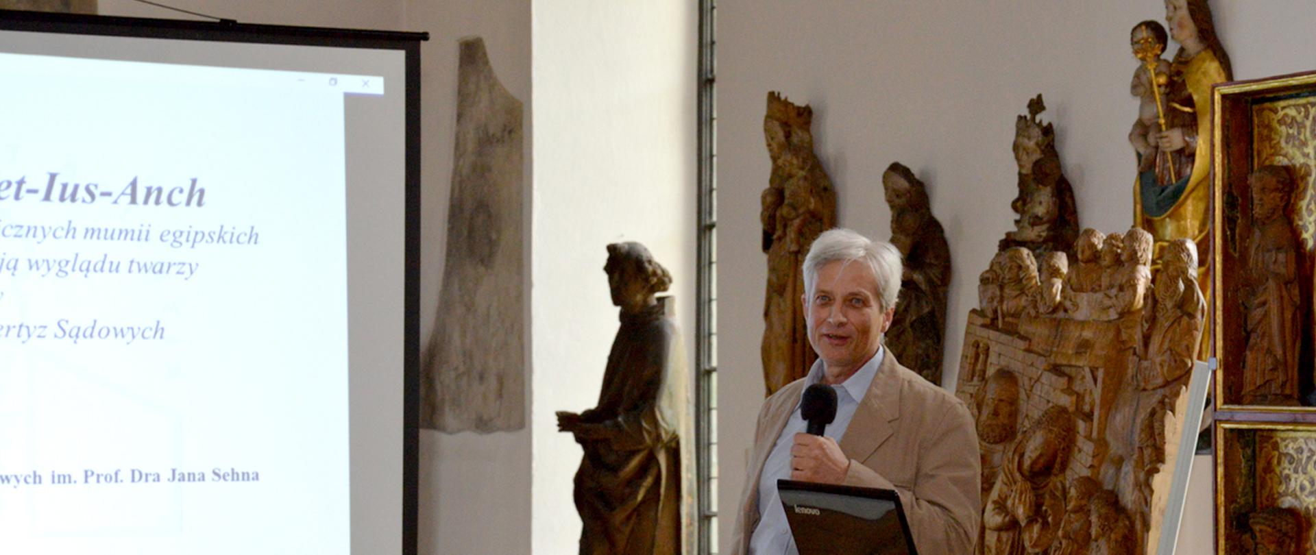 Badania naukowe mumii - baner