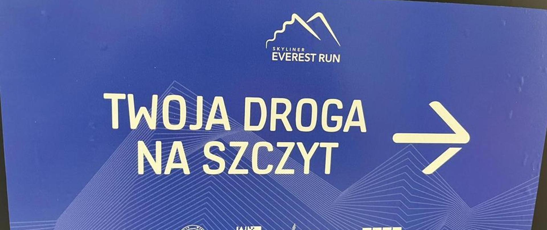 Znak pokazujący twoją drogę na szczyt