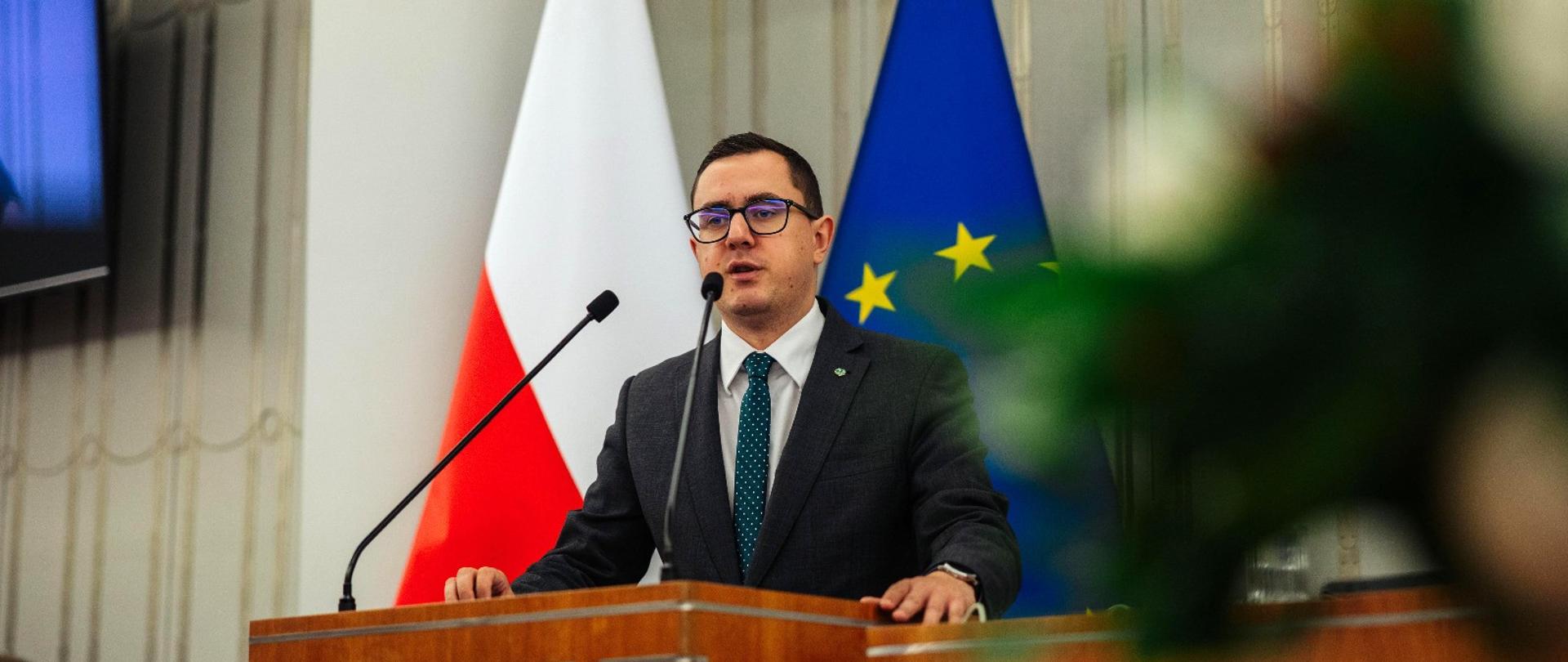Minister Energii Miłosz Motyka