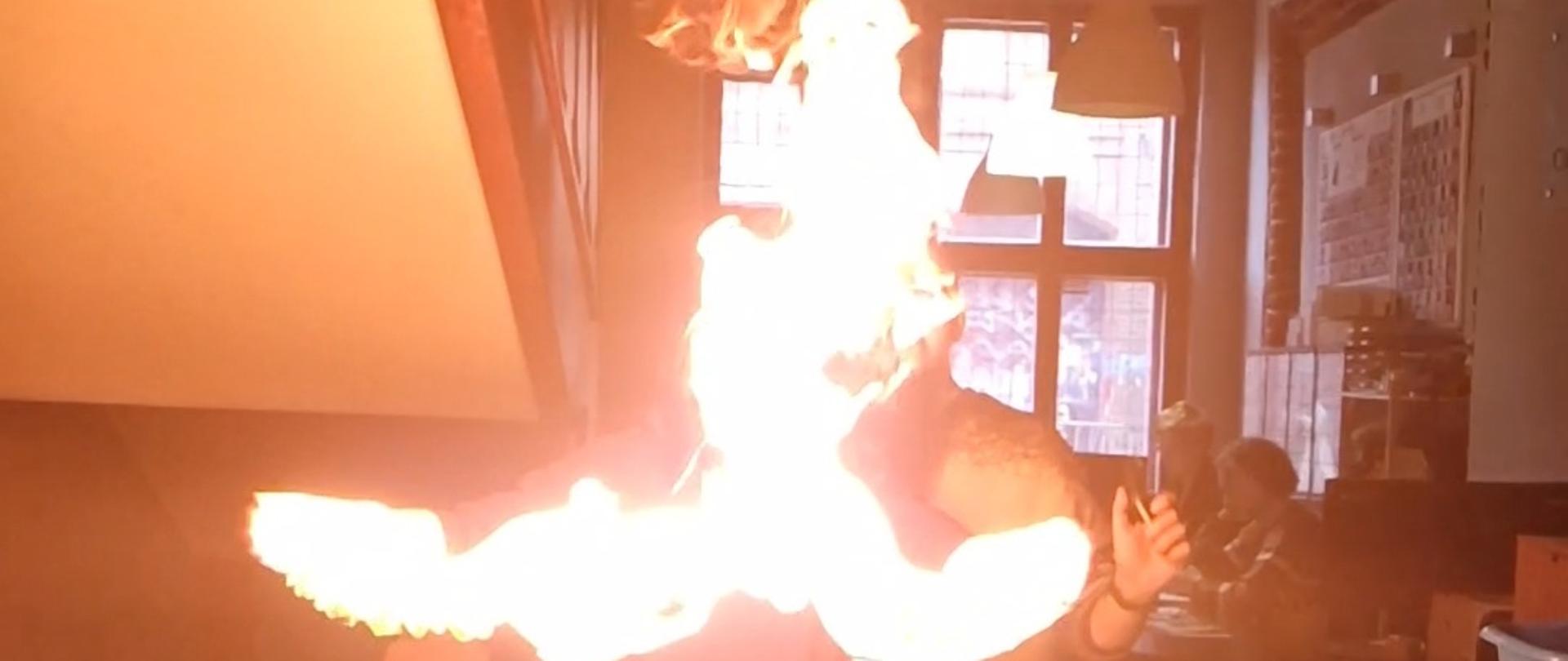 Warsztaty chemiczne w ToruniuZSCKR w Dobrocinie Dobrocin Zespół Szkół szkoła technikum branżowa