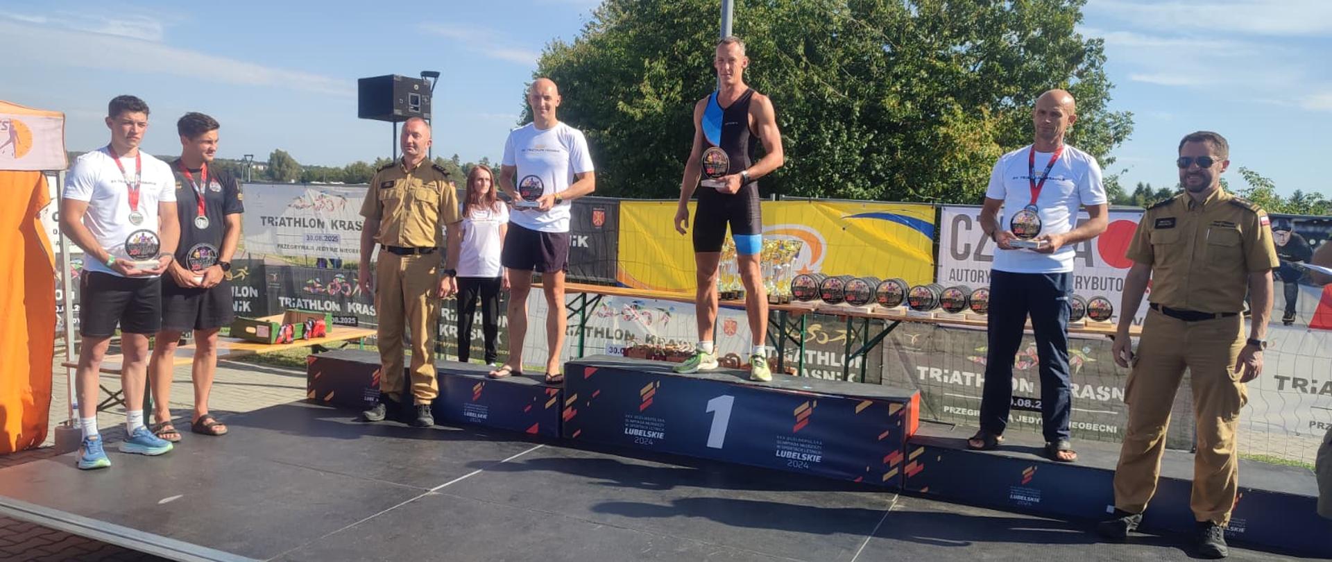 Podium z VI Mistrzostw Polski Strażaków w Kraśniku.