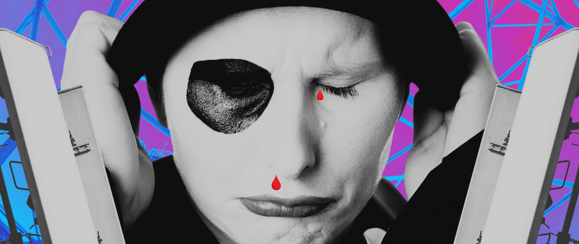 Ilustracja przedstawia mężczyznę o smutnej minie w makijażu klauna. W pobliżu oka i nosa widać krople krwi. Mężczyznę z obu stron otaczają anteny telefonii komórkowej. 