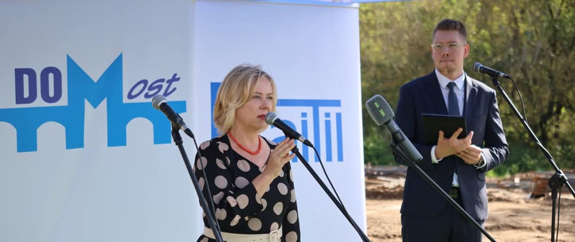 Ostrołęka: Uroczyste wmurowanie kamienia węgielnego pod budowę południowej obwodnicy miasta