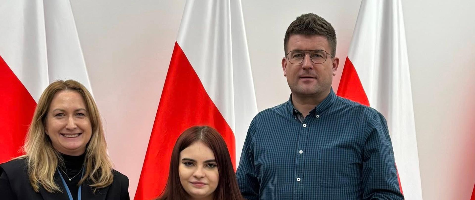 Julia Rzepa - otrzymała wyróżnienie w Ogólnopolskim Konkursie Literackim „MŁODE GŁOSY – WIELKIE SPRAWY”