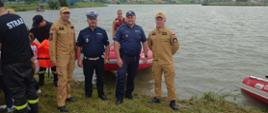 Wspólne patrole PSP i Policji na akwenach wodnych - bezpieczne wakacje nad wodą