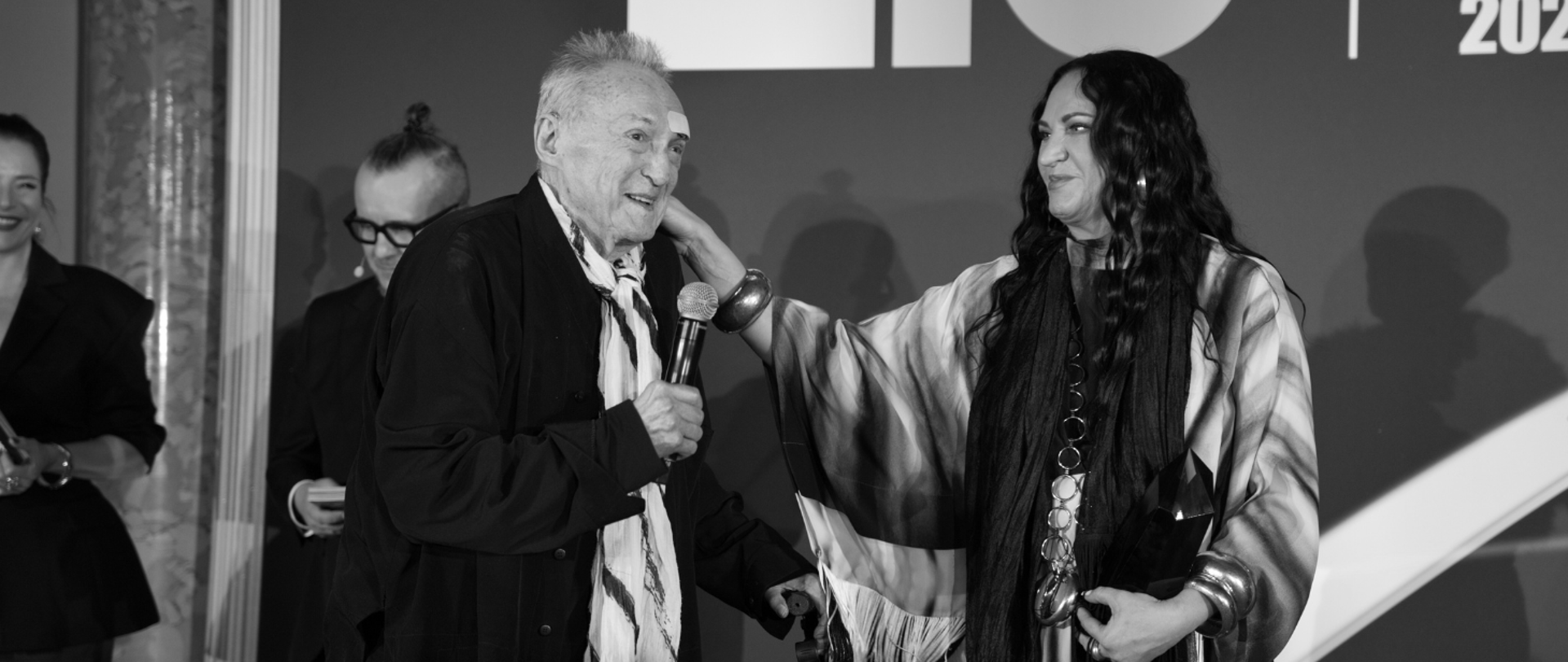 Z ogromnym smutkiem przyjęliśmy wiadomość o śmierci Michała Urbaniaka 