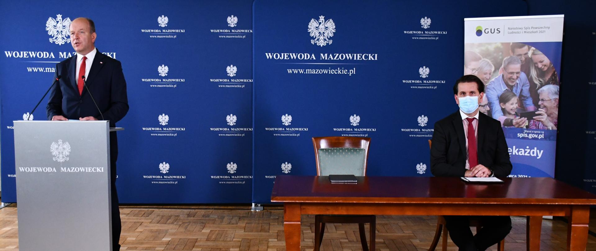 Na zdjęciu widać dwóch mężczyzn