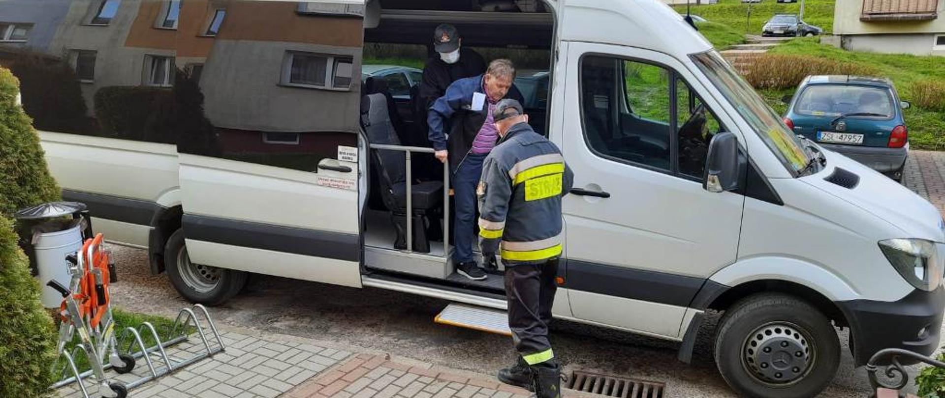 #SzczepimySię Straż Pożarna wspomaga Narodowy Program Szczepień 