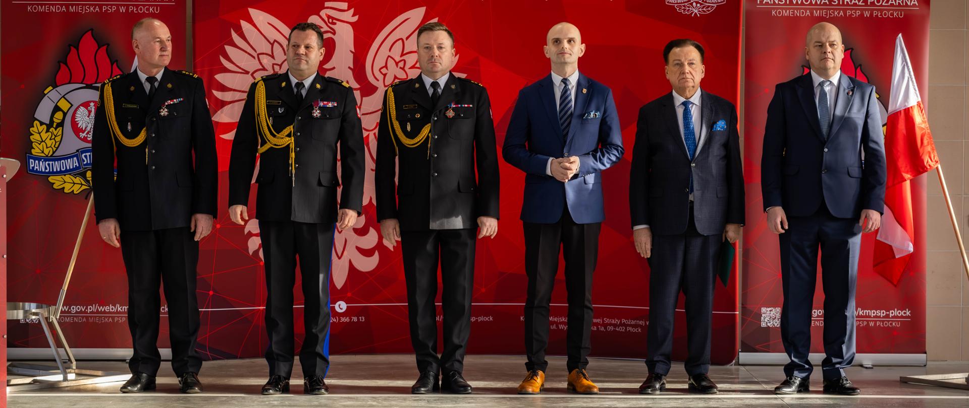 Uczestnicy uroczystości. 