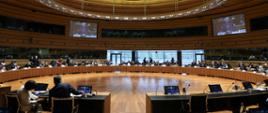 Wiceminister Dariusz Mazur na posiedzeniu Rady JHA w Luksemburgu