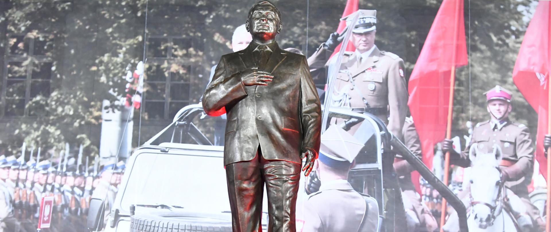 pomnik_prezydenta_kaczynskiego