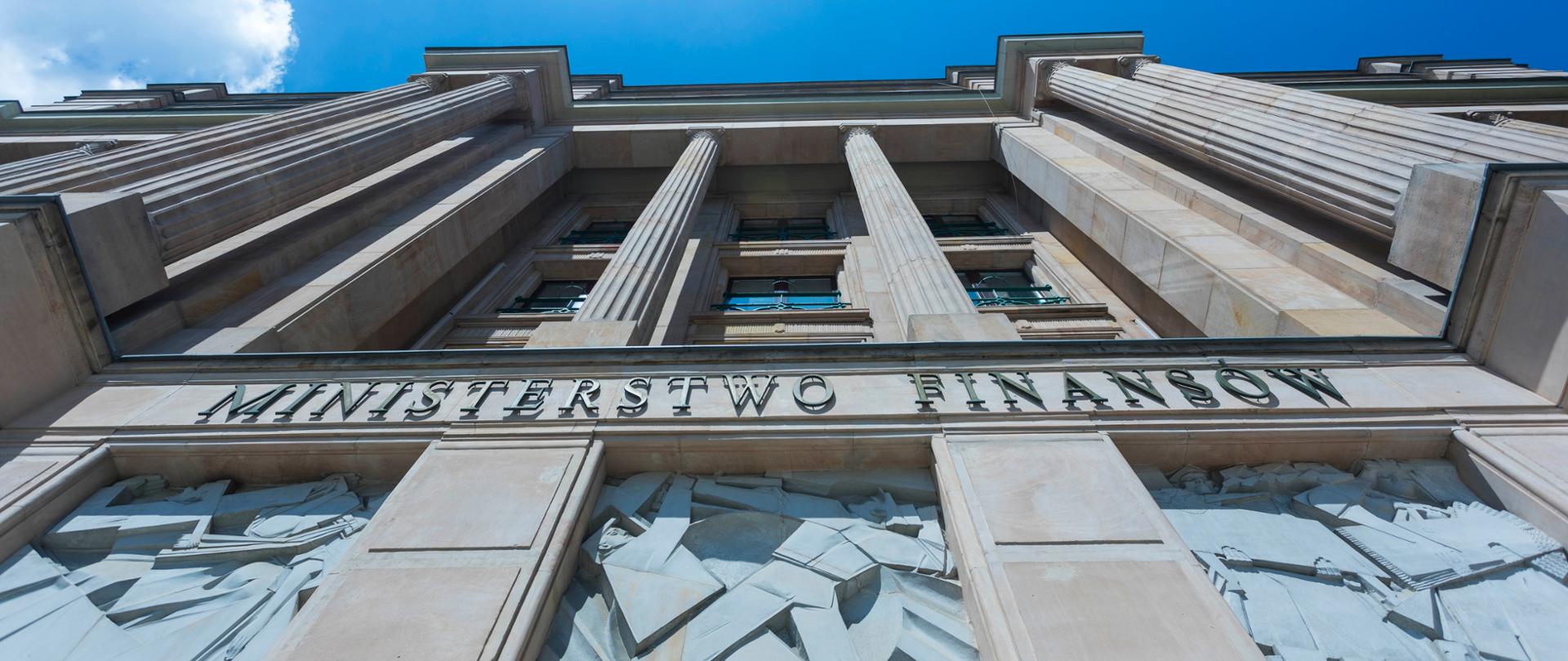 Budynek Ministerstwa Finansów od strony wejścia głównego