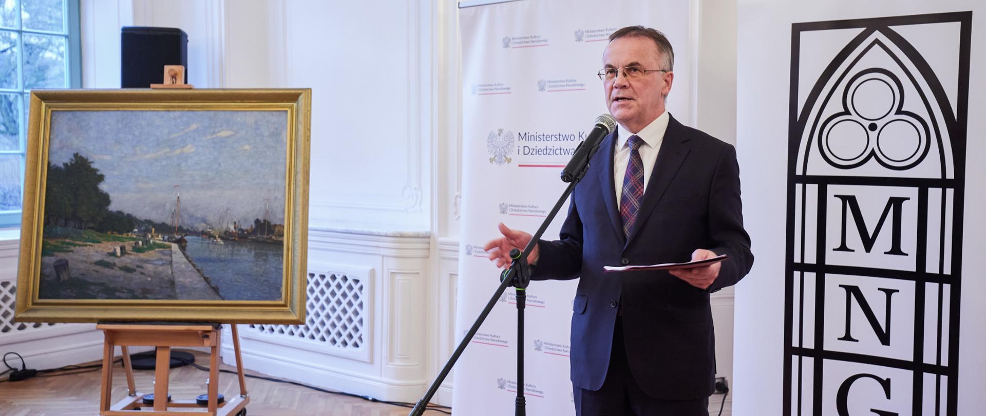 Muzeum Narodowe w Gdańsku państwową instytucją kultury, wzbogaconą o odzyskaną stratę wojenną – obraz „Kanał w Nowym Porcie” Arthura Bendrata, fot. Jan Dzban/PAP