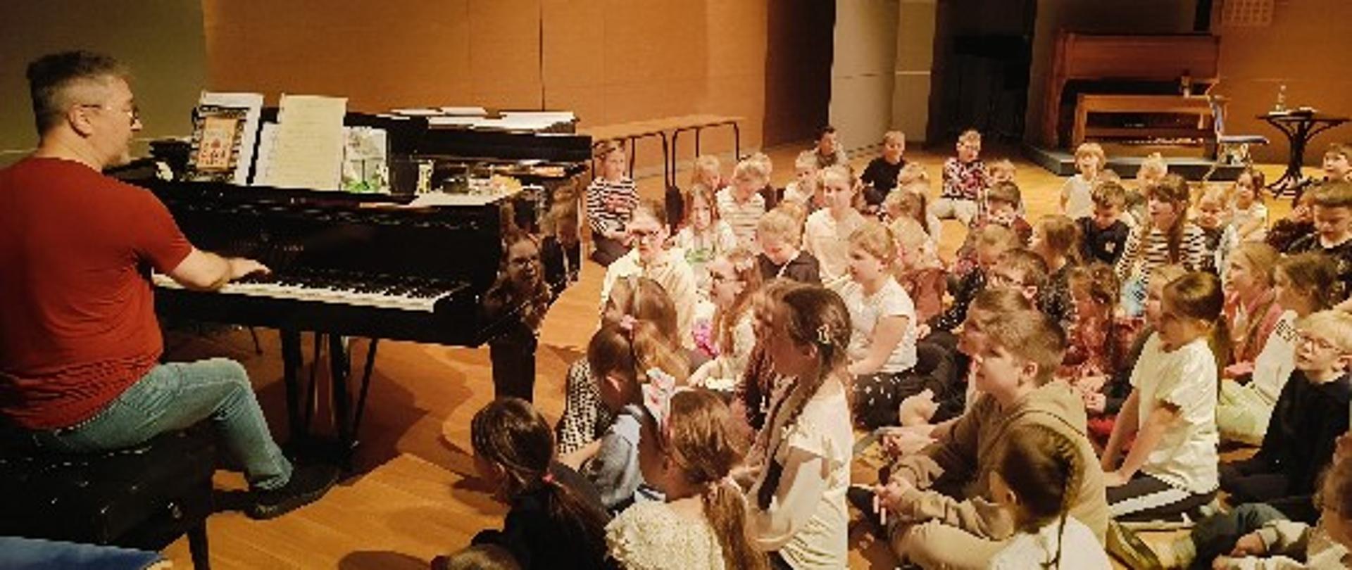 Warsztaty z emisji głosu pt.: "Jak mówić i śpiewać, aby sobie nie zaszkodzić" - prof. dr hab. Jacek Ścibor - 7 marca 2025