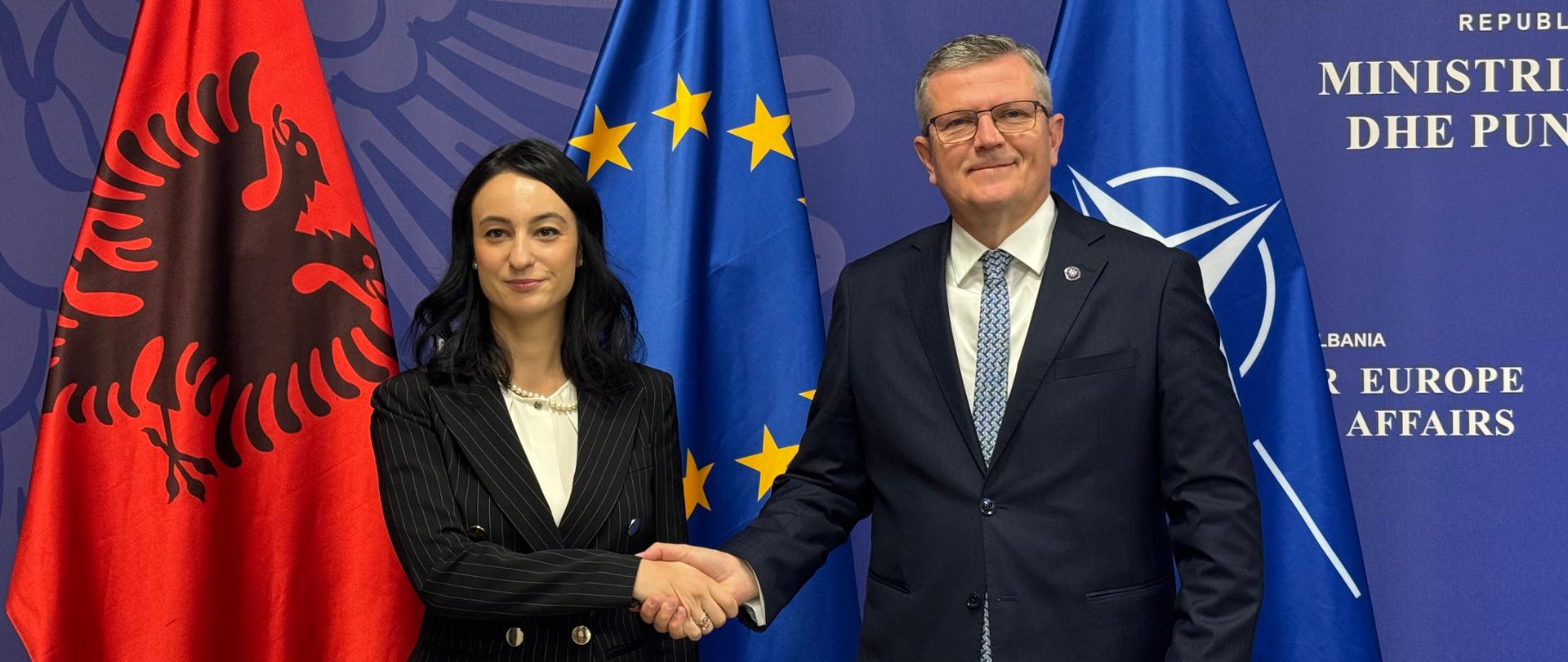 W ramach wizyty Sekretarz Stanu Marcin Bosacki przeprowadził konsultacje polityczne z Wiceminister ds. Europy i Spraw Zagranicznych Albanii Megi Fino. 
