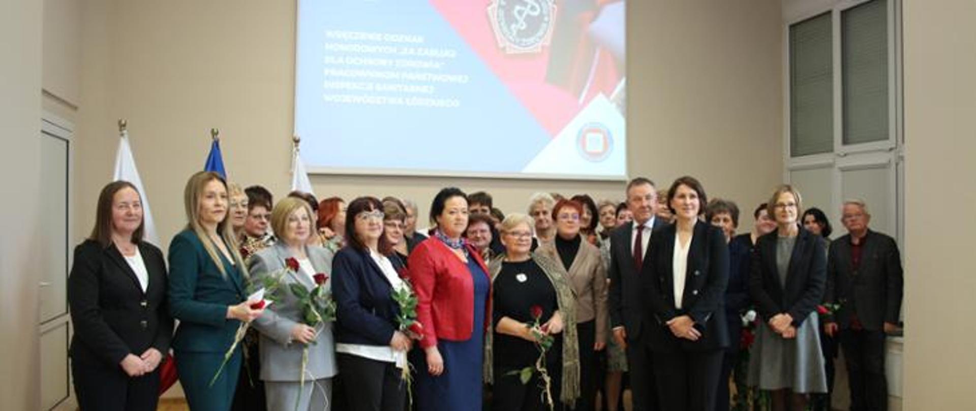 Uroczystość wręczenia odznak honorowych „Za zasługi dla ochrony zdrowia” pracownikom Państwowej Inspekcji Sanitarnej województwa łódzkiego