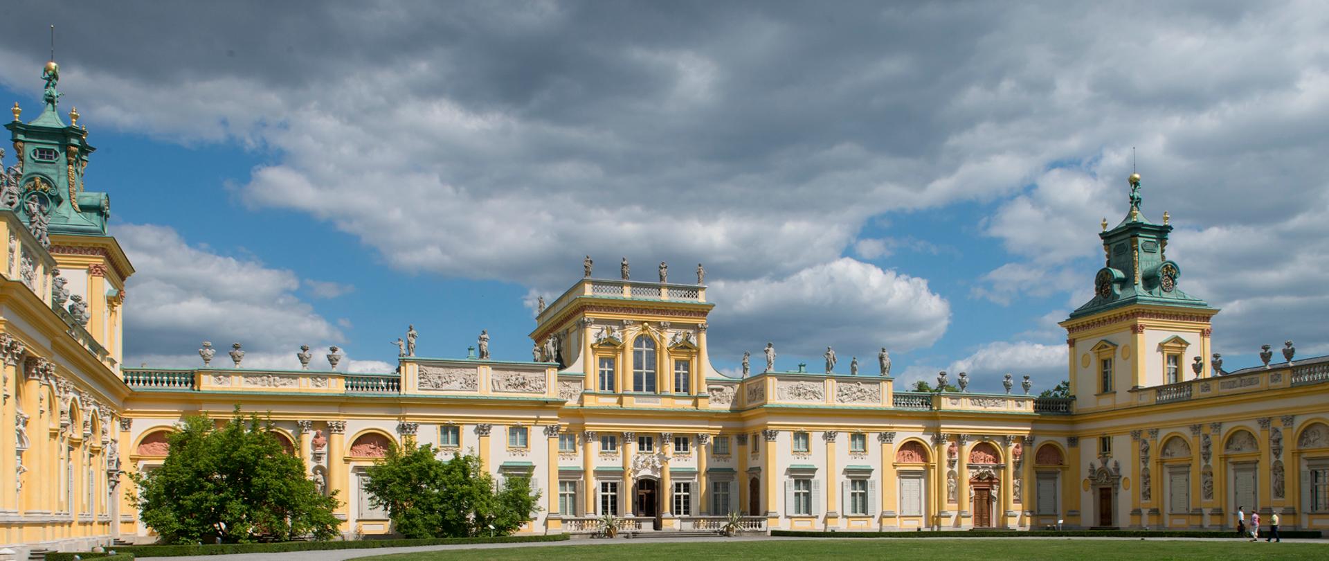 Muzeum Pałacu Króla Jana III w Wilanowie, fot. W. Holnicki - Pałac od strony Dziedzińca Głównego