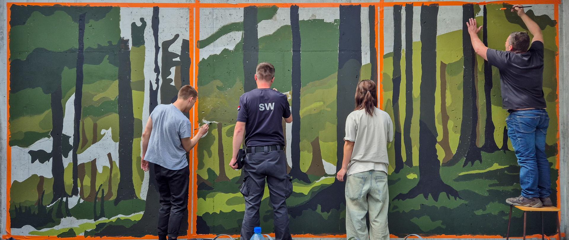 Uczniowie PLSP tworzą mural w Zakładzie Karnym w Gorzowie Wielkopolskim