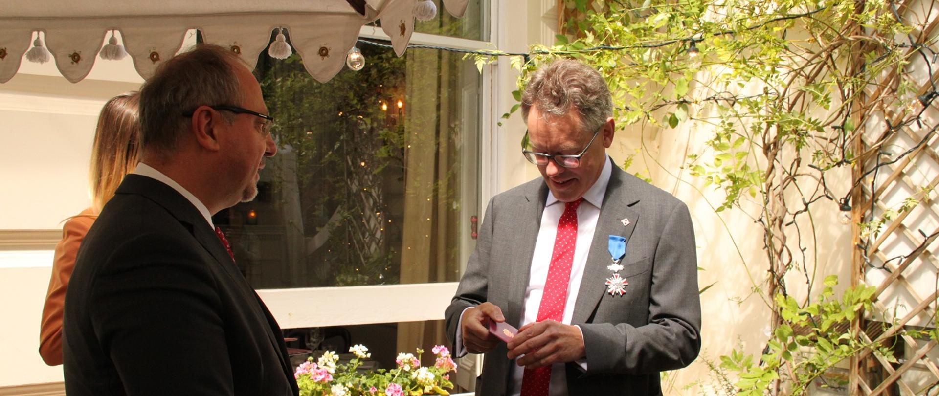 Sir Dermot Turing nagrodzony polskim odznaczeniem państwowym za podkreślenie roli Polaków w łamaniu kodu Enigmy