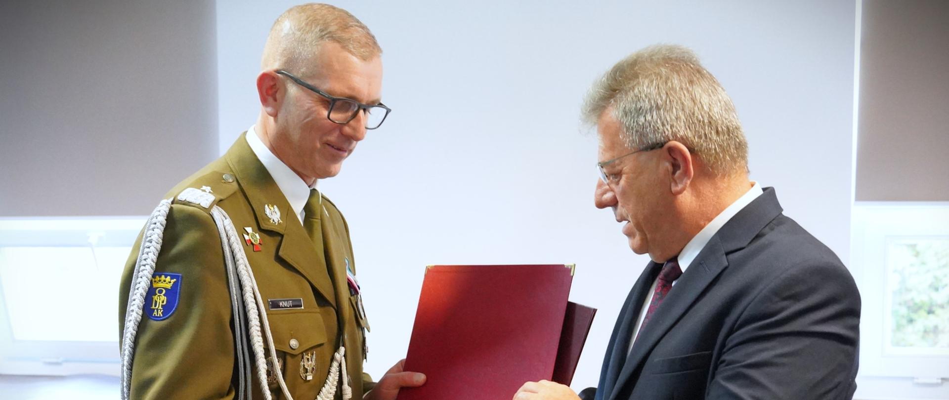 Przekazanie obowiązków dowódcy 8. Dywizji Piechoty Armii Krajowej