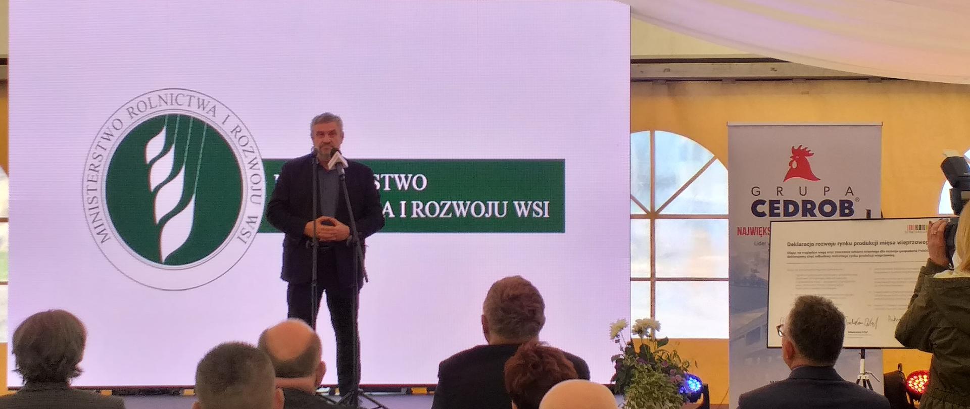 Minister J. K. Ardanowski podczas wystąpienia