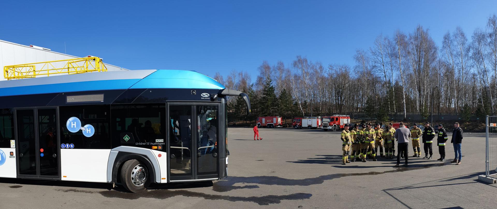 Szkolenie z udziałem autobusu zasilanego wodorem