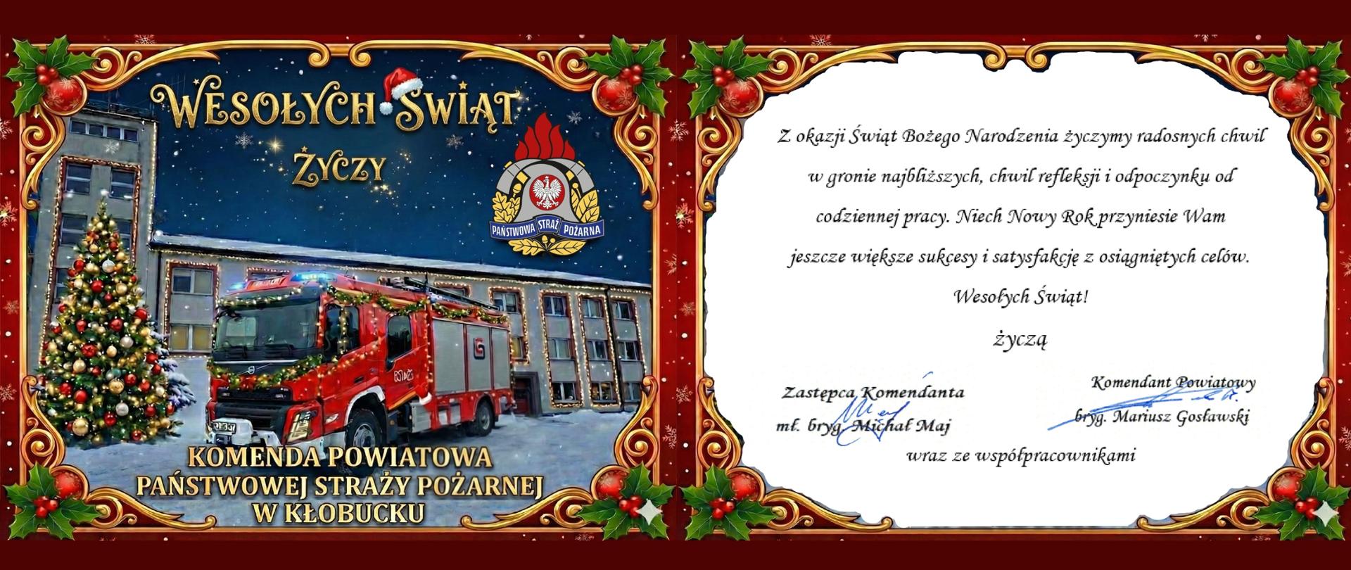 Kartka świąteczna Komendy Powiatowej Państwowej Straży Pożarnej w Kłobucku. Po lewej stronie nocne, zimowe ujęcie budynku komendy z oświetloną choinką oraz wozem strażackim udekorowanym świątecznymi lampkami. Nad zdjęciem widoczny napis „Wesołych Świąt” oraz emblemat PSP. Po prawej stronie elegancka ramka z oficjalnymi życzeniami świątecznymi podpisanymi przez Komendanta Powiatowego oraz Zastępcę Komendanta, utrzymana w czerwono-złotej, bożonarodzeniowej stylistyce.