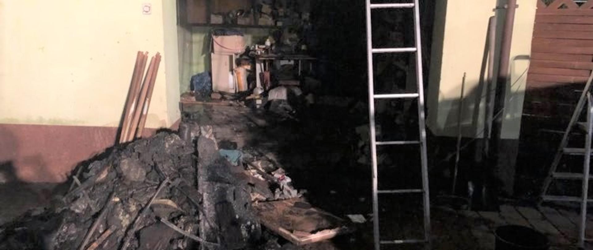 widok spalonej kotłowni oraz wyposażenia