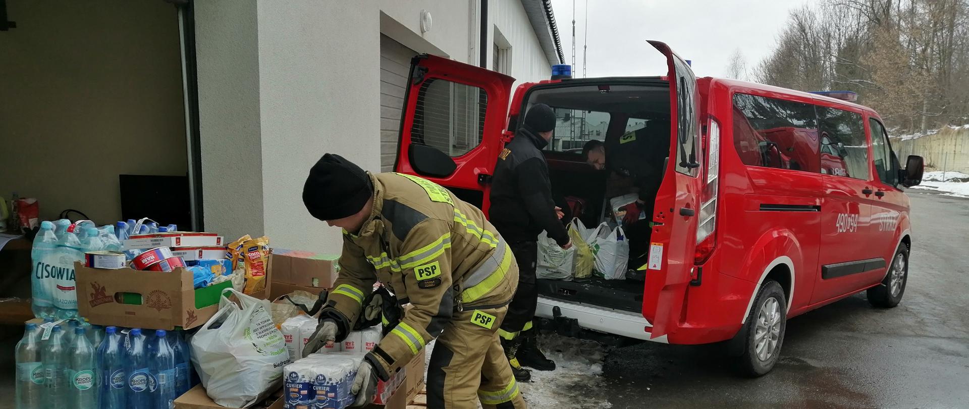 Pomoc dla potrzebujących z Ukrainy od strażaków z JRG Nowy Targ