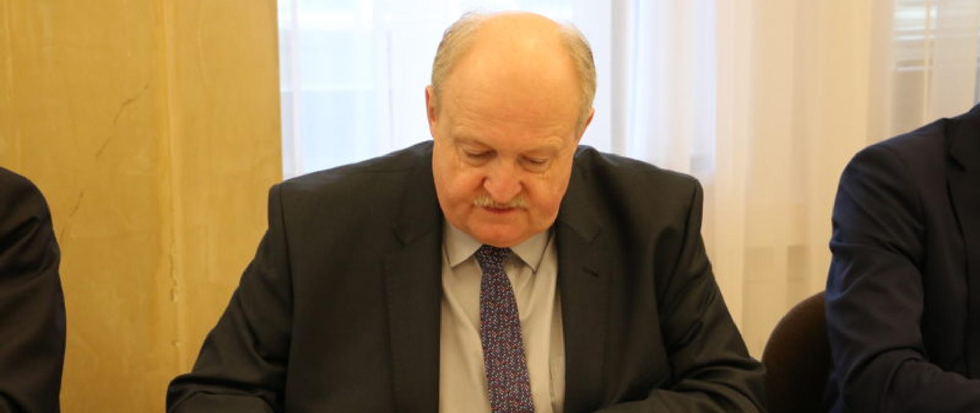 Podpisanie umowy ws. Międzynarodowych Targów Morskich POSIDONIA