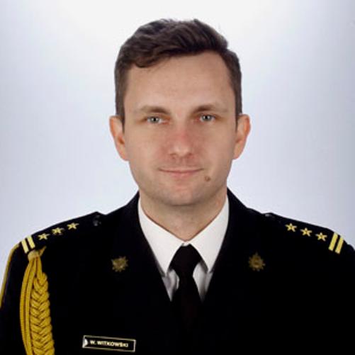 Komendant Powiatowy PSP w Strzelcach Krajeńskich w mundurze galowym