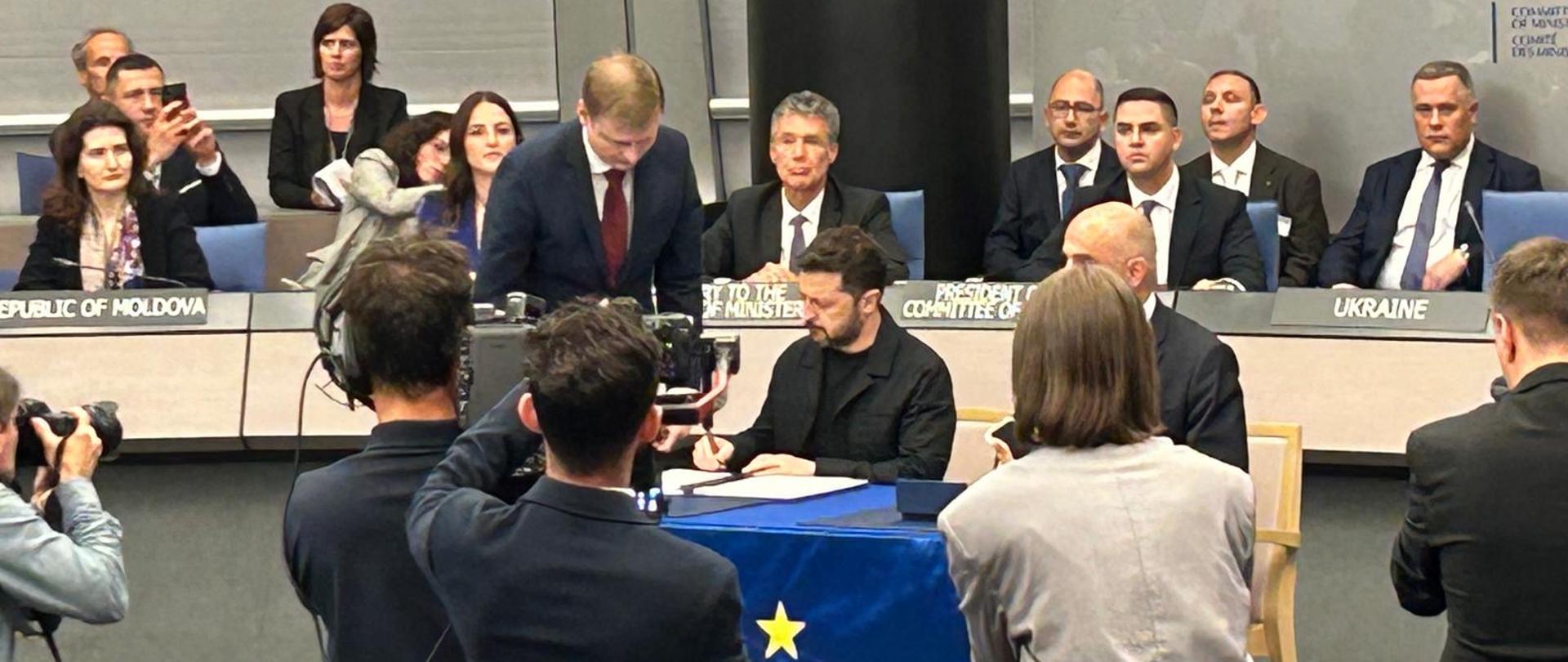 Prezydent Wołodymyr Zeleński w Radzie Europy.