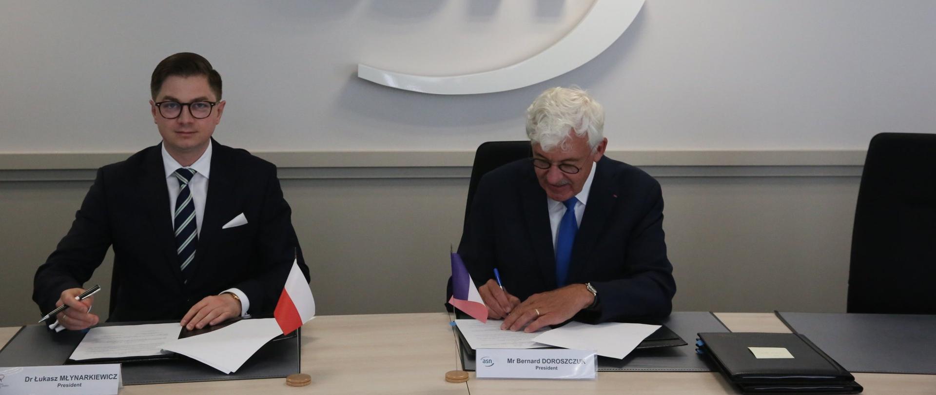 Prezes PAA i Przewodniczący ASN podpisują umowę o dalszej współpracy polskiego i francuskiego urzędu dozoru jądrowego