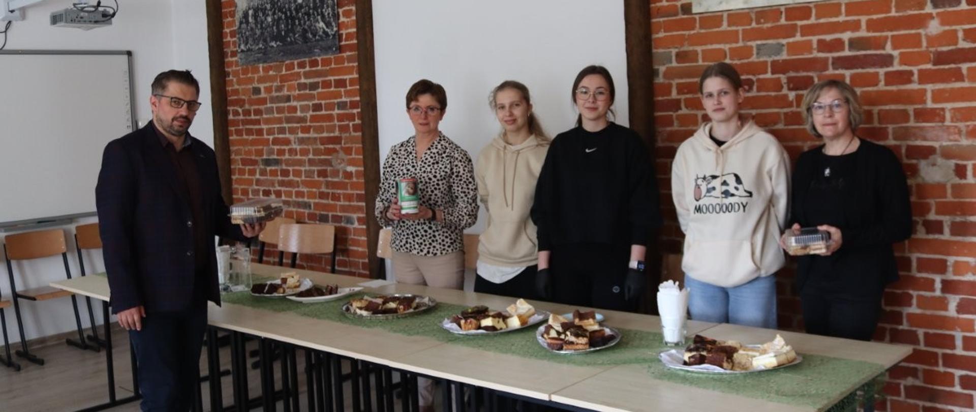 ,,SŁODKI DZIEŃ MIESIĄCA” W ZSCKR W LUTUTOWIE