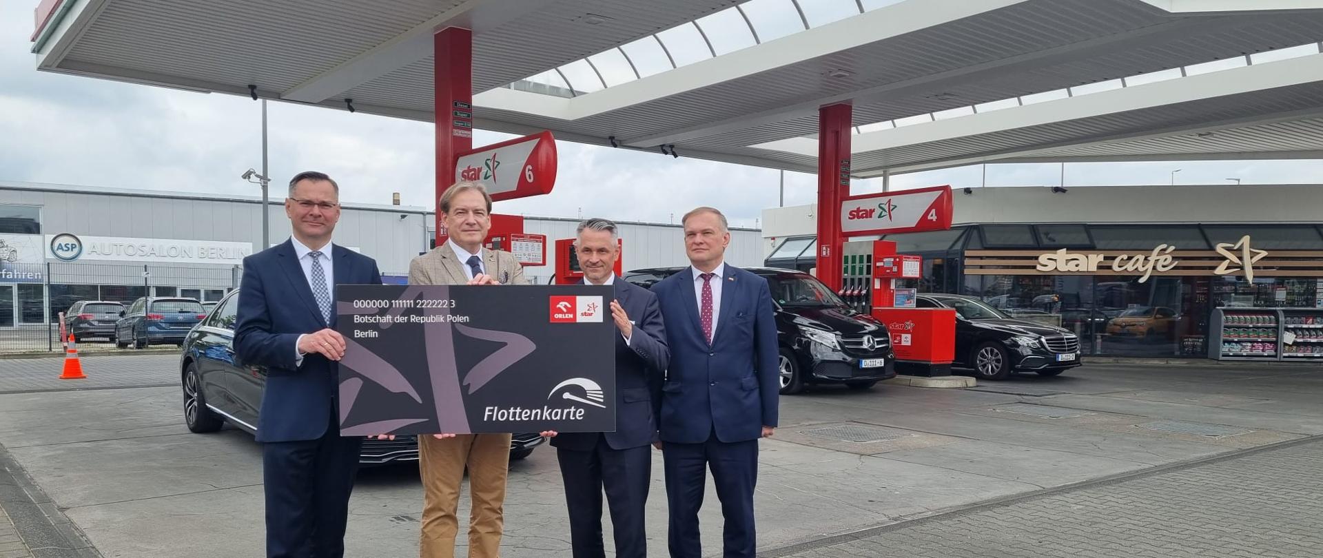 Ambasada RP w Berlinie tankuje w ORLEN Deutschland