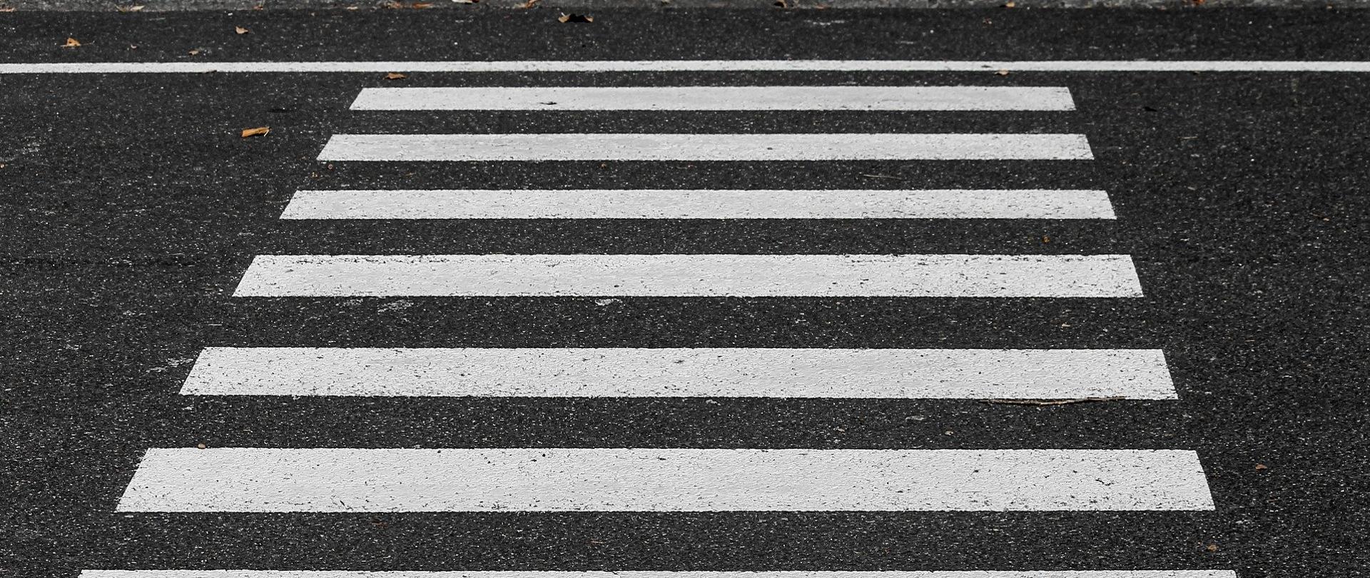 Przejście dla pieszych - grafika Pixabay. 