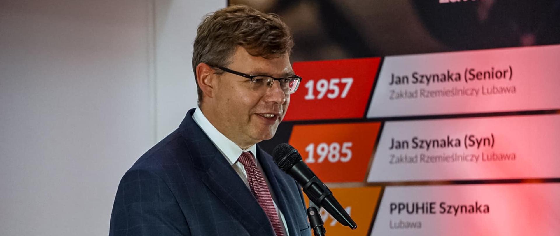 Wojewoda na jubileuszu firmy Szynaka Meble