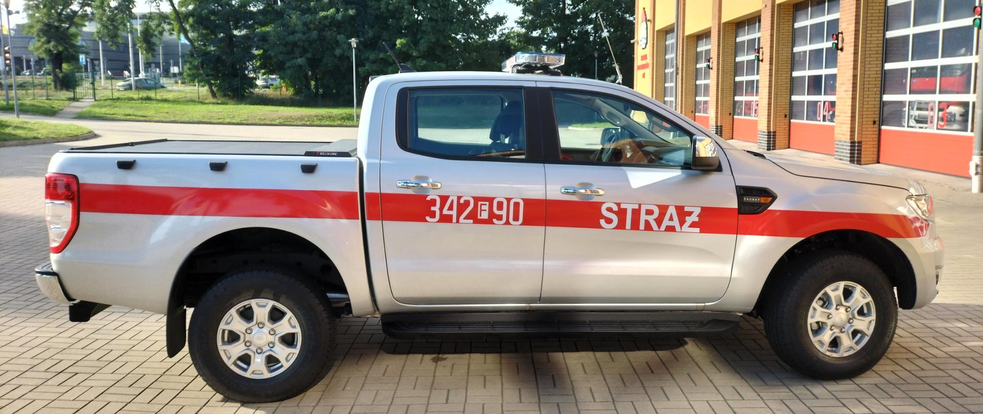 Nowy samochód rozpoznawczo – ratowniczy na wyposażeniu JRG 2 Zielona Góra