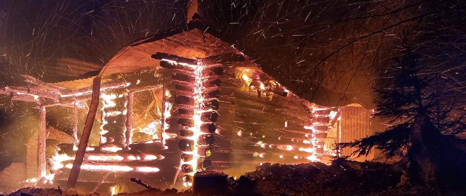 Pożar bacówki w masywie Gorców